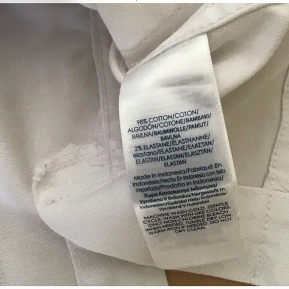 CHAPS White Stretch Denim Jacket - Picture 7 of 7